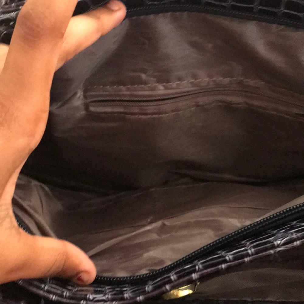 Pattern leather purse - Picture 4 of 6